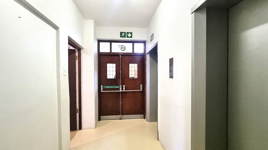 1 Bedroom Property for Sale in Cape Town City Centre Western Cape